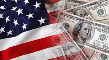 سيطرة الدولار.. العملة الأمريكية تبلغ ذروة تاريخية جديدة في نظام سويفت العالمي